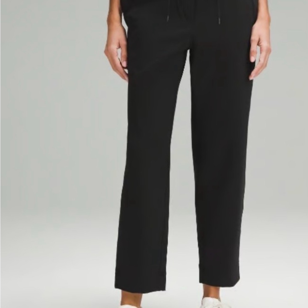 Lululemon tapered leg mid-rise pant 7/8 length *Luxtreme